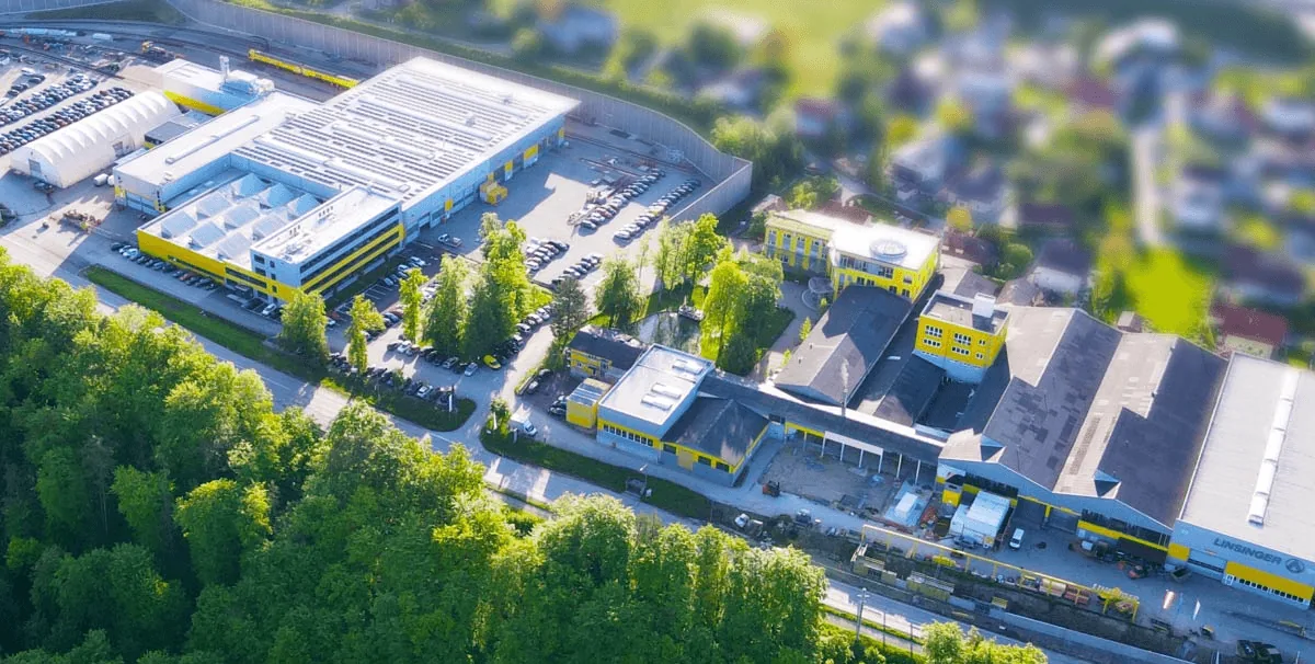 LINSINGER社の本社工場（オーストリア）